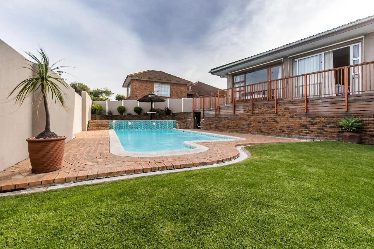 Cornerstone Guesthouse Alk Van Zyl Cape Town 0*, Parow South Africa