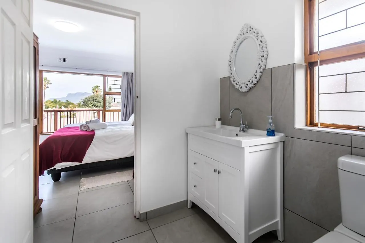 Cornerstone Guesthouse Alk Van Zyl Cape Town 0*,