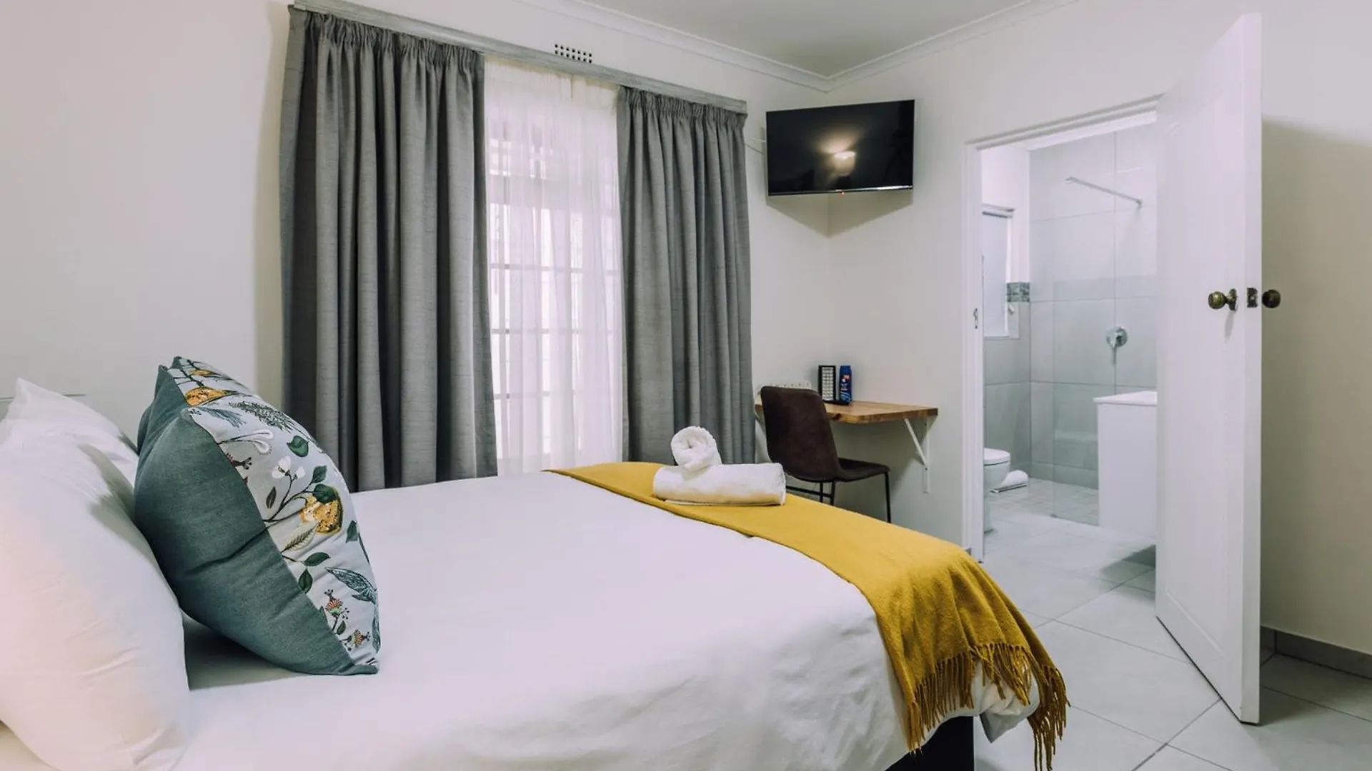 Cornerstone Guesthouse Alk Van Zyl Cape Town South Africa