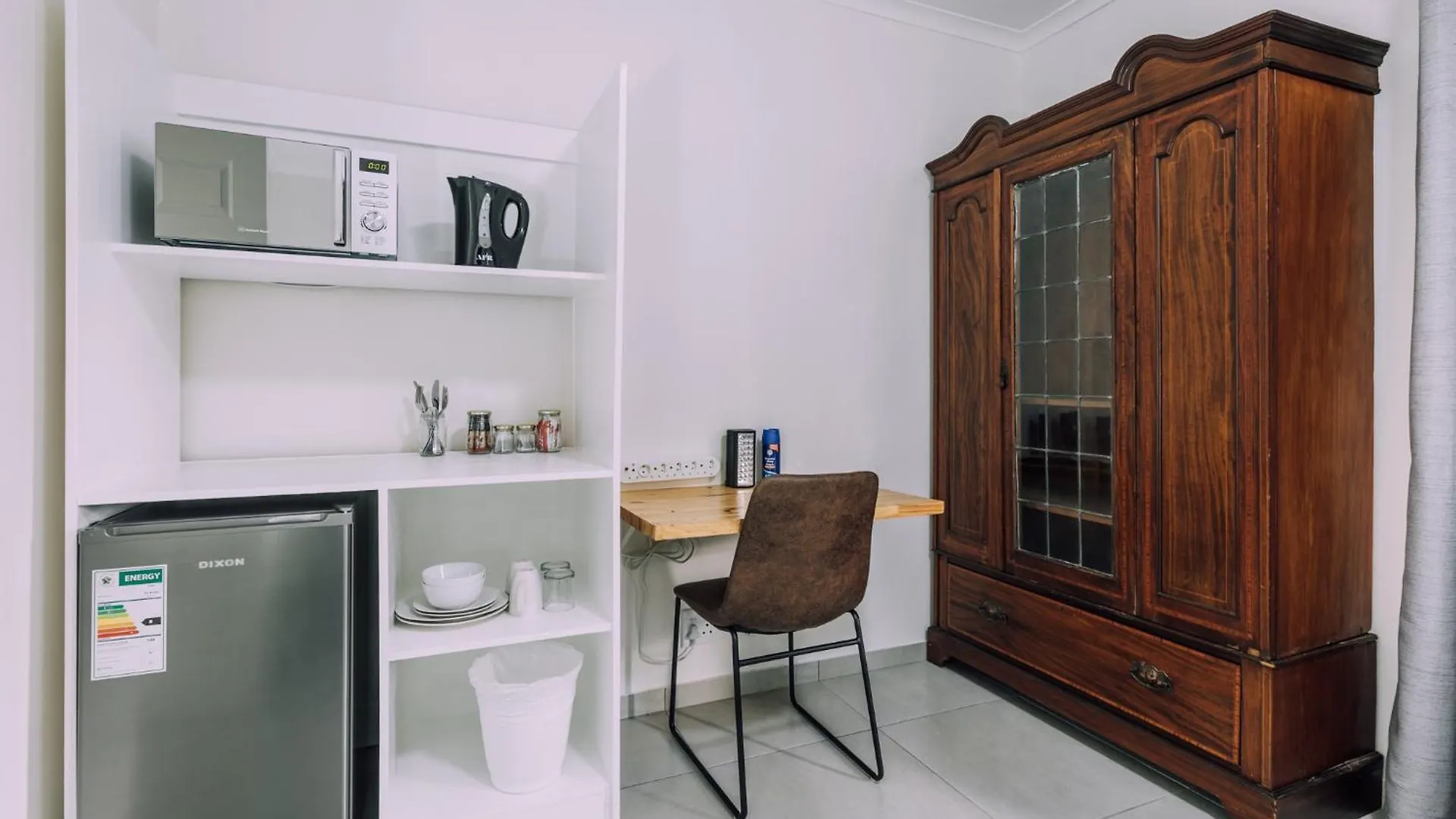 Cornerstone Guesthouse Alk Van Zyl Cape Town