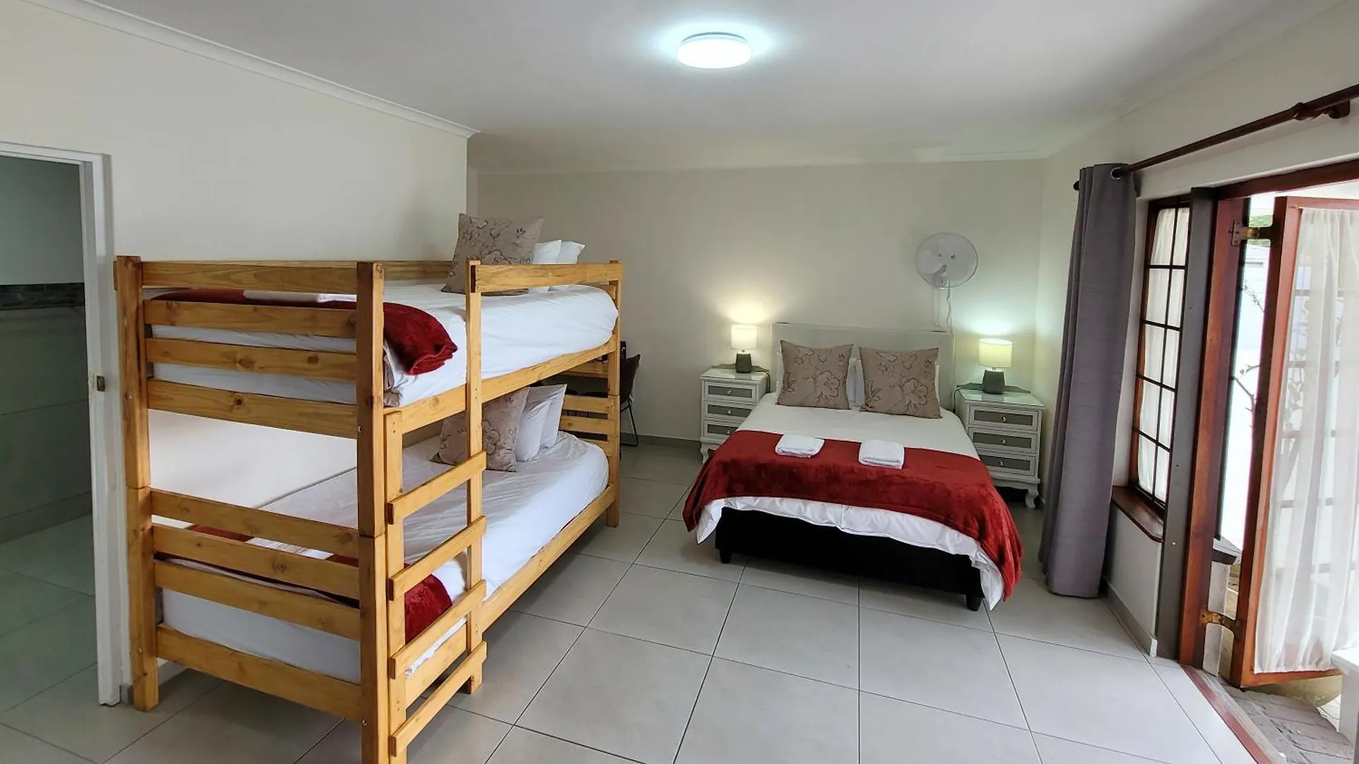 Guest house Cornerstone Guesthouse Alk Van Zyl Cape Town
