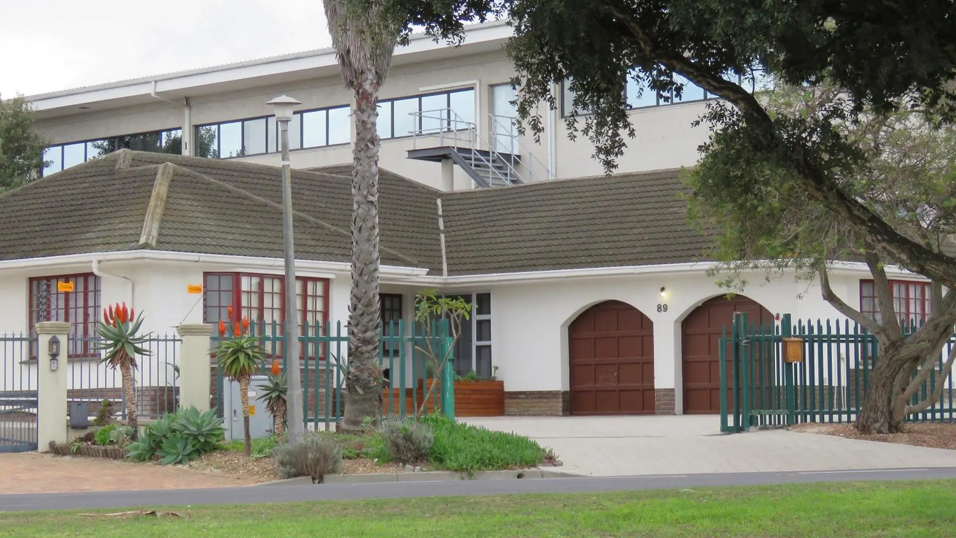 Cornerstone Guesthouse Alk Van Zyl Cape Town