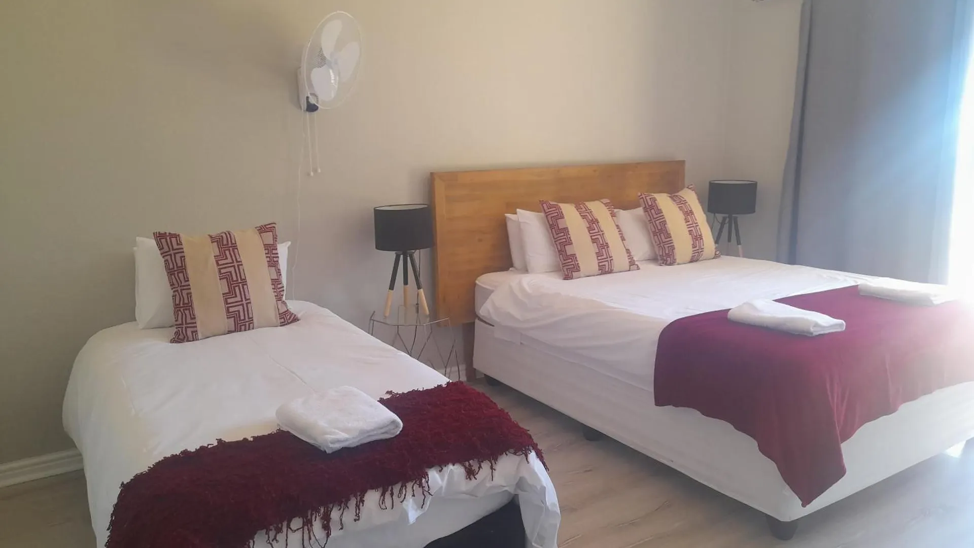 Cornerstone Guesthouse Alk Van Zyl Cape Town 0*,