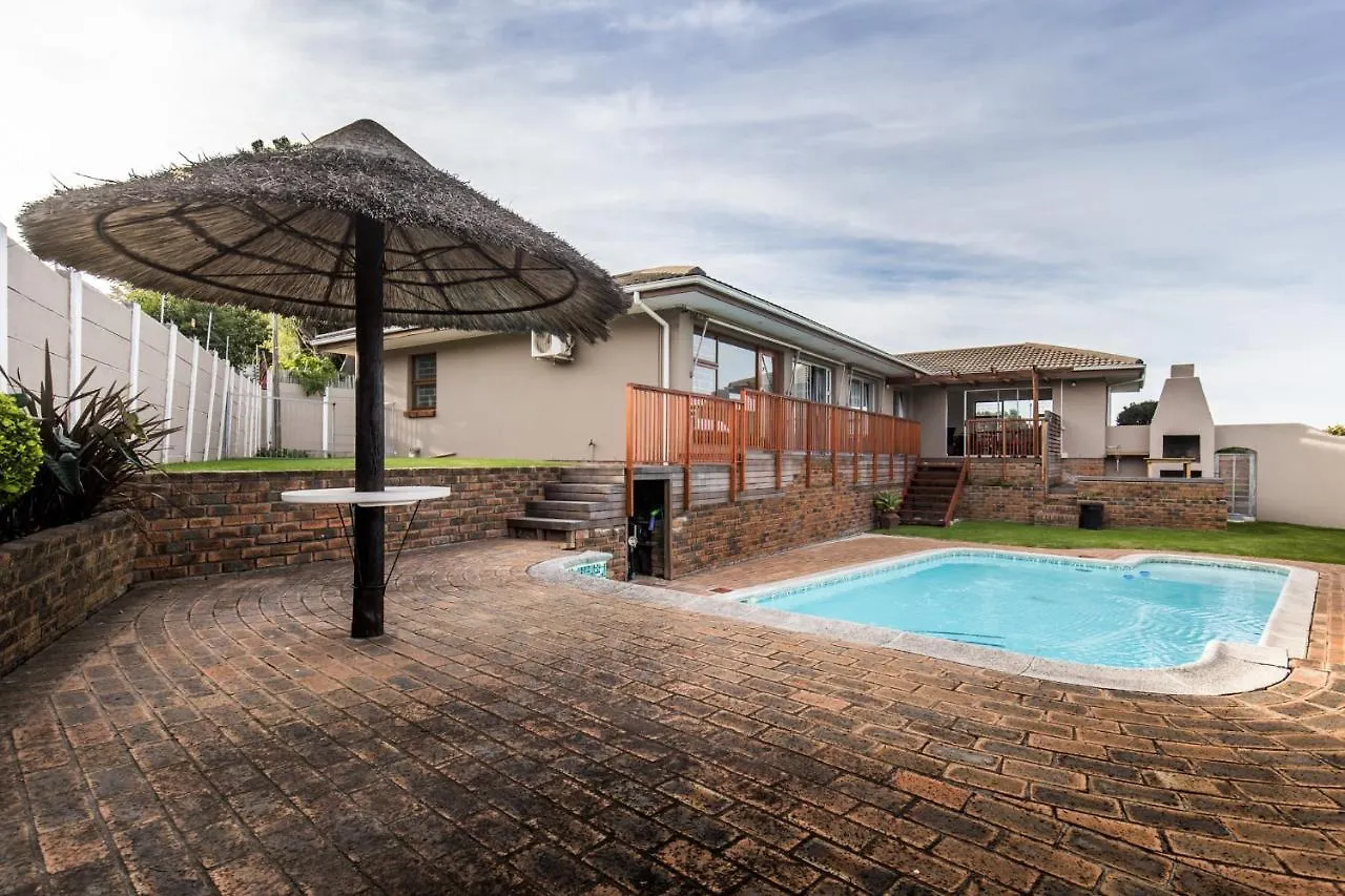 Guest house Cornerstone Guesthouse Alk Van Zyl Parow