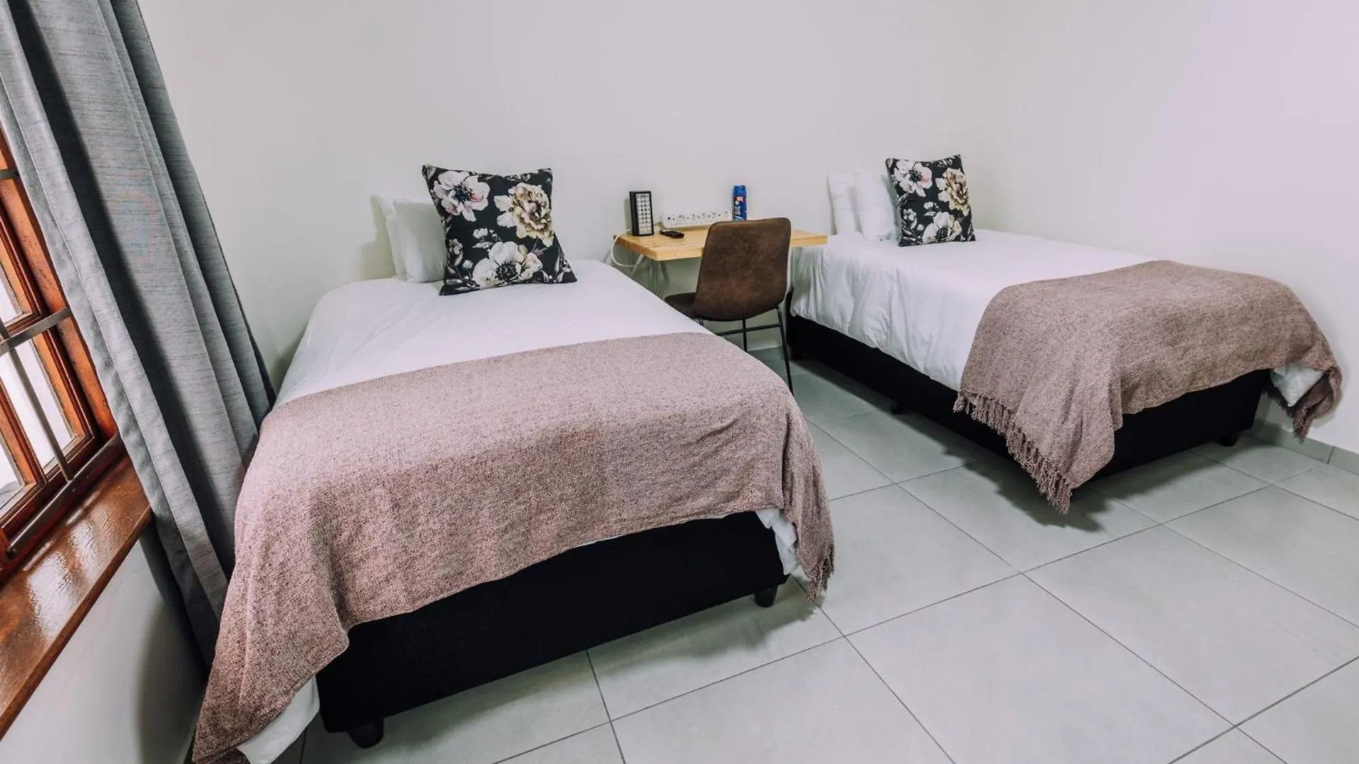 Guest house Cornerstone Guesthouse Alk Van Zyl Parow South Africa